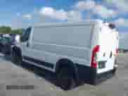 2024 Ram ProMaster Cargo Tradesman z VIN 3C6LRVAG3RE112573, wystawiony jako IAAI lot #42100042 z przebiegiem 10 230 mil mil oraz . Historia ofert i sprzedaży dostępna na DreamBid. Obrazek 3.