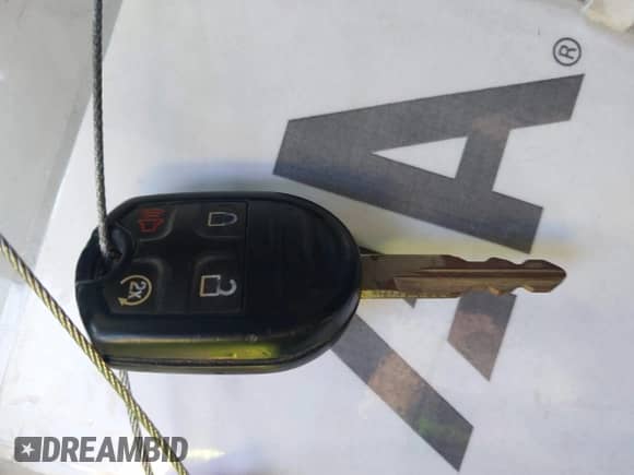 2011 Ford F-150 XLT z VIN 1FTFW1ET4BFA82770, wystawiony jako IAAI lot #42931475 z przebiegiem 175 480 mil mil oraz . Historia ofert i sprzedaży dostępna na DreamBid. Obrazek 11.