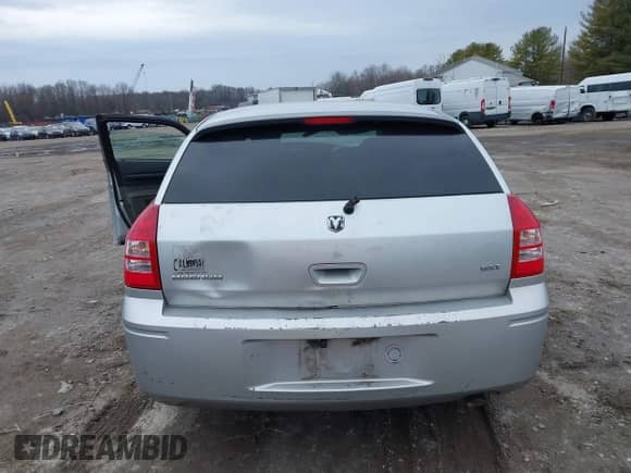 2005 Dodge Magnum SE с VIN 2D4FV48V25H129284, выставлен на аукционе IAAI как лот 41248876 с пробегом Не указан миль и . История ставок и продаж доступна на DreamBid. Изображение 16.