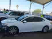 2019 Toyota Camry LE с VIN 4T1B11HKXKU681471, выставлен на аукционе IAAI как лот 42671547 с пробегом 27 811 миль миль и . История ставок и продаж доступна на DreamBid. Изображение 14.