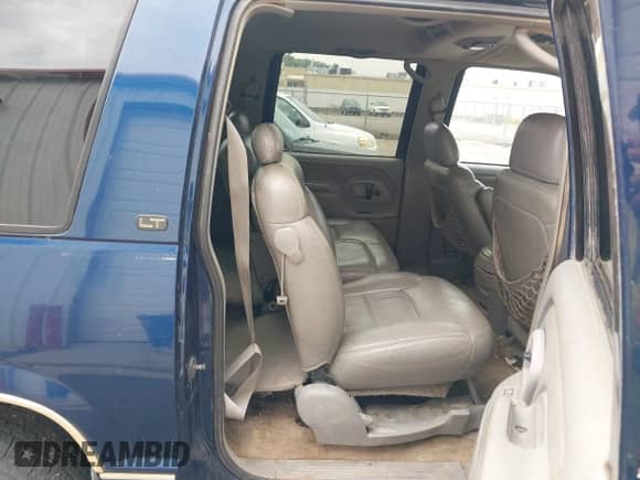 1999 Chevrolet Suburban with VIN 3GNFK16R2XG122257, listed as a IAAI auction lot 43360513 with 159,665 mi miles and . Bid and sale history available at DreamBid. Image 8.