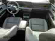 2024 Hyundai Kona Limited z VIN KM8HE3A69RU005482, wystawiony jako Copart lot #63295195 z przebiegiem 4 581 mil mil oraz Czysty tytuł • Clean title. Historia ofert i sprzedaży dostępna na DreamBid. Obrazek 8.