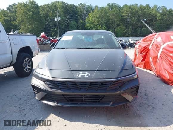 2025 Hyundai Elantra SEL Sport с VIN KMHLM4DG8SU984344, выставлен на аукционе IAAI как лот 43019471 с пробегом 6 598 миль миль и . История ставок и продаж доступна на DreamBid. Изображение 12.