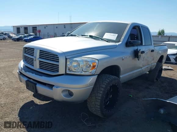 2006 Dodge 2500 SLT with VIN 1D7KS28C86J237602, listed as a IAAI auction lot 42754985 with 163,554 mi miles and . Bid and sale history available at DreamBid. Image 2.