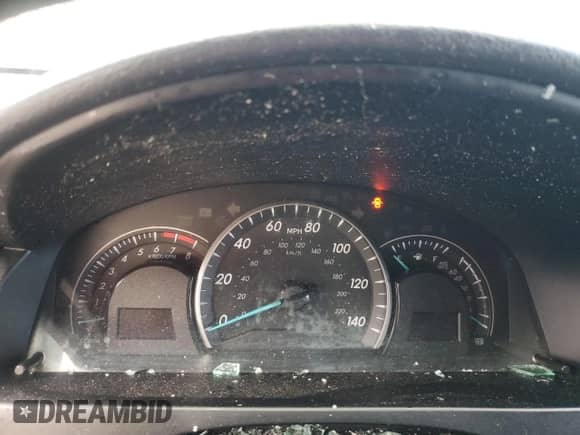 2015 Toyota Camry SE z VIN 4T1BF1FK1FU926166, wystawiony jako Copart lot #83808755 z przebiegiem Nie podano mil oraz Nie do naprawy • Non repairable. Historia ofert i sprzedaży dostępna na DreamBid. Obrazek 9.