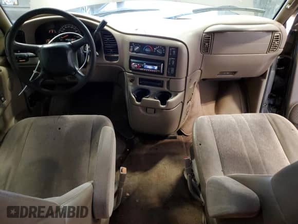 2000 Chevrolet Astro z VIN 1GNEL19W1YB207689, wystawiony jako Copart lot #54711595 z przebiegiem 253 766 mil mil oraz Nie do naprawy • Non repairable. Historia ofert i sprzedaży dostępna na DreamBid. Obrazek 8.
