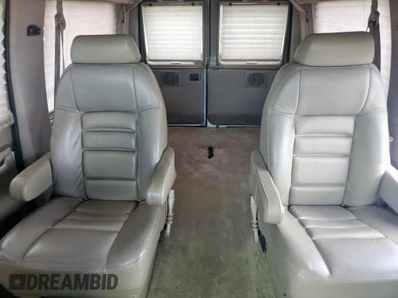 2006 Ford Econoline Cargo Recreational with VIN 1FDRE14W66HA26153, listed as a Copart auction lot 59239115 with Not provided miles and Salvage title. Bid and sale history available at DreamBid. Image 10.