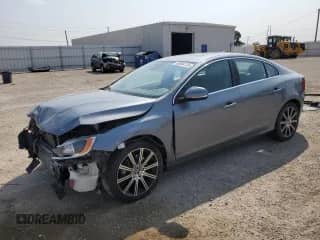 2017 Volvo S60 Inscription Platinum с VIN LYV402TM1HB151651, выставлен на аукционе Copart как лот 80094125 с пробегом 122 457 миль миль и Списание • Salvage title. История ставок и продаж доступна на DreamBid. Изображение 1.