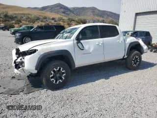 2020 Toyota Tacoma SR5 with VIN 3TMCZ5AN3LM316875, listed as a Copart auction lot 70875995 with 70,800 mi miles and Salvage title. Bid and sale history available at DreamBid. Image 1.