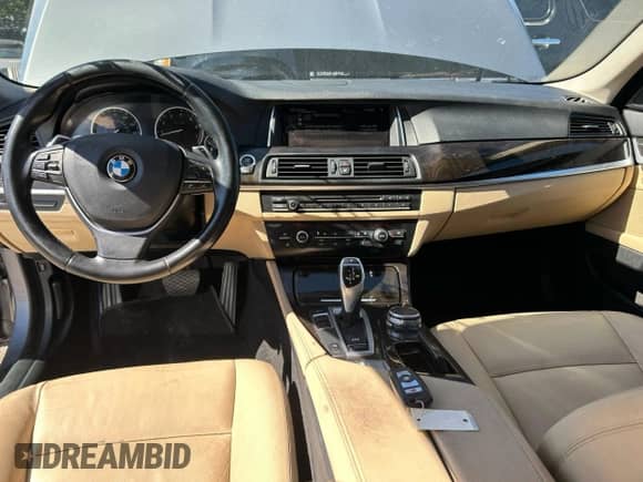 2016 BMW 5 Series 535i с VIN WBA5B1C57GG550937, выставлен на аукционе Copart как лот 91087135 с пробегом 149 654 миль миль и Чистый • Clean title. История ставок и продаж доступна на DreamBid. Изображение 9.