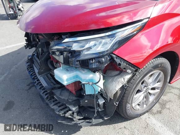 2022 Toyota Sienna LE with VIN 5TDKRKEC7NS096484, listed as a IAAI auction lot 43357285 with 68,794 mi miles and . Bid and sale history available at DreamBid. Image 18.