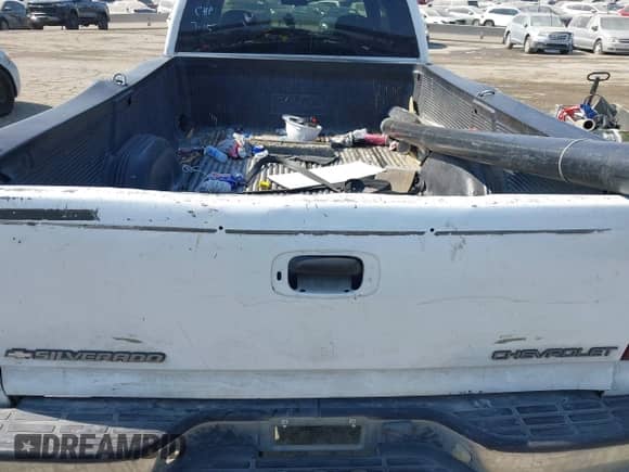 2000 Chevrolet Silverado 2500 LS с VIN 1GCGC29U2YE227549, выставлен на аукционе IAAI как лот 42779637 с пробегом 507 895 миль миль и . История ставок и продаж доступна на DreamBid. Изображение 13.