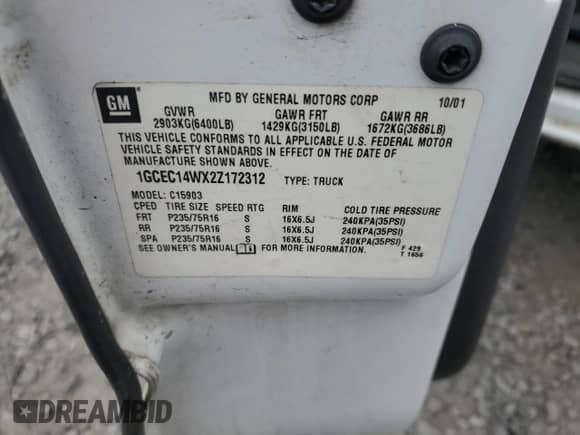 2002 Chevrolet Silverado 1500 z VIN 1GCEC14WX2Z172312, wystawiony jako Copart lot #58172345 z przebiegiem 255 049 mil mil oraz Szkoda całkowita • Salvage title. Historia ofert i sprzedaży dostępna na DreamBid. Obrazek 12.