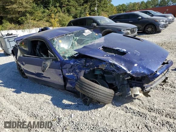 2013 Ford Mustang GT z VIN 1ZVBP8CF5D5235275, wystawiony jako Copart lot #86762695 z przebiegiem Nie podano mil oraz Czysty tytuł • Clean title. Historia ofert i sprzedaży dostępna na DreamBid. Obrazek 4.