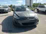 2012 Hyundai Accent GLS z VIN KMHCT4AE3CU197910, wystawiony jako Copart lot #70589035 z przebiegiem 91 582 mil mil oraz Czysty tytuł • Clean title. Historia ofert i sprzedaży dostępna na DreamBid. Obrazek 13.