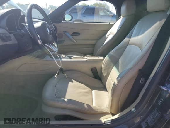 2003 BMW Z4 2.5i with VIN 4USBT33493LS41245, listed as a Copart auction lot 85943195 with 103,728 mi miles and Salvage title. Bid and sale history available at DreamBid. Image 7.