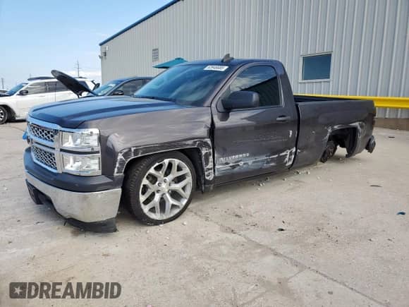 2015 Chevrolet Silverado 1500 LS z VIN 1GCNCPEHXFZ360739, wystawiony jako Copart lot #63946685 z przebiegiem 97 991 mil mil oraz Szkoda całkowita • Salvage title. Historia ofert i sprzedaży dostępna na DreamBid. Obrazek 1.