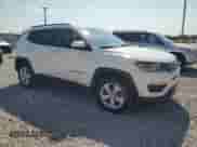2021 Jeep Compass Latitude with VIN 3C4NJDBB0MT589407, listed as a Copart auction lot 71501795 with 62,093 mi miles and Salvage title. Bid and sale history available at DreamBid. Image 4.