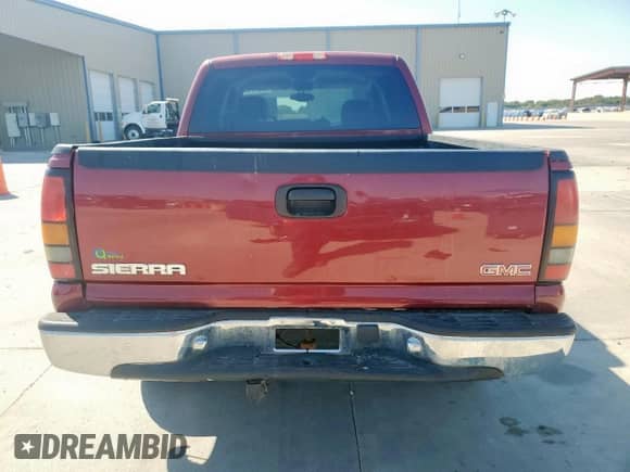 2005 GMC Sierra 1500 SLE z VIN 2GTEK13T951234399, wystawiony jako Copart lot #86091755 z przebiegiem 79 070 mil mil oraz Szkoda całkowita • Salvage title. Historia ofert i sprzedaży dostępna na DreamBid. Obrazek 6.