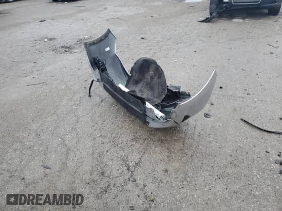 2005 Ford F-150 XL с VIN 1FTRF14555NB56692, выставлен на аукционе Copart как лот 72361864 с пробегом 216 919 миль миль и Чистый • Clean title. История ставок и продаж доступна на DreamBid. Изображение 12.