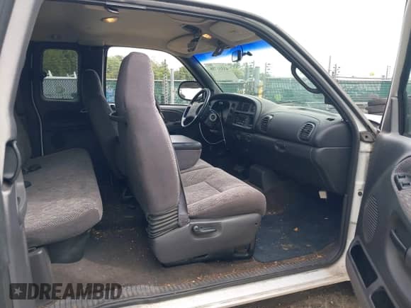 2001 Dodge 1500 with VIN 1B7HC13Y31J221041, listed as a IAAI auction lot 43331738 with 99,519 mi miles and . Bid and sale history available at DreamBid. Image 8.