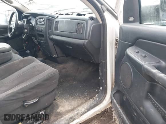 2003 Dodge 3500 ST with VIN 3D7LU38C33G790918, listed as a IAAI auction lot 41578530 with Not provided miles and . Bid and sale history available at DreamBid. Image 5.
