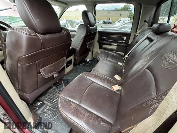 2014 Ram 1500 Longhorn z VIN 1C6RR7PM8ES476093, wystawiony jako IAAI lot #43084974 z przebiegiem 185 109 mil mil oraz . Historia ofert i sprzedaży dostępna na DreamBid. Obrazek 8.