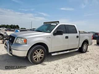2006 Ford F-150 XLT z VIN 1FTPW12V76FB07824, wystawiony jako Copart lot #65167535 z przebiegiem 247 730 mil mil oraz Czysty tytuł • Clean title. Historia ofert i sprzedaży dostępna na DreamBid. Obrazek 1.