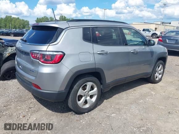 2020 Jeep Compass Latitude с VIN 3C4NJDBB6LT125861, выставлен на аукционе IAAI как лот 43126554 с пробегом 37 535 миль миль и . История ставок и продаж доступна на DreamBid. Изображение 4.