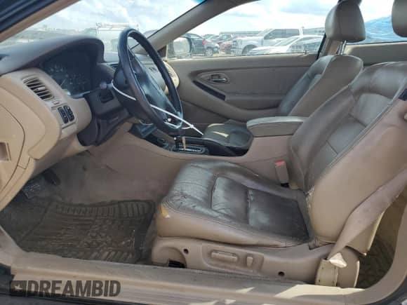 2000 Honda Accord EX with VIN 1HGCG2252YA021131, listed as a Copart auction lot 68248645 with 176,460 mi miles and Salvage title. Bid and sale history available at DreamBid. Image 7.