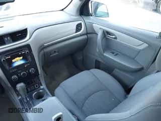 2016 Chevrolet Traverse LT z VIN 1GNKVGKD4GJ240683, wystawiony jako IAAI lot #43167662 z przebiegiem 107 959 mil mil oraz . Historia ofert i sprzedaży dostępna na DreamBid. Obrazek 5.
