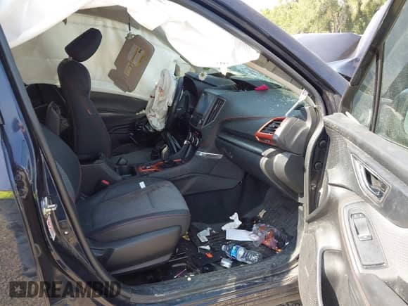 2019 Subaru Forester Special Sports z VIN JF2SKAPC4KH418415, wystawiony jako IAAI lot #43161023 z przebiegiem Nie podano mil oraz . Historia ofert i sprzedaży dostępna na DreamBid. Obrazek 5.