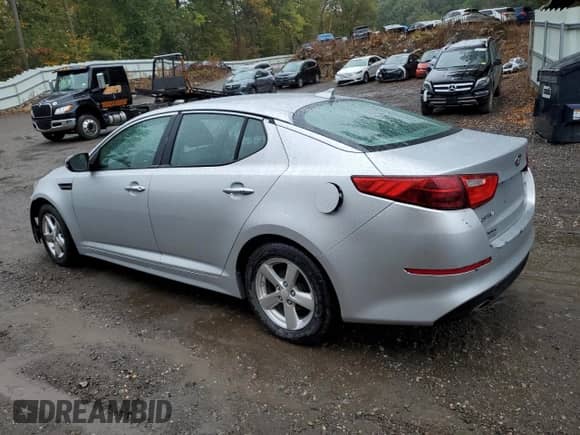 2015 Kia Optima LX with VIN 5XXGM4A79FG478026, listed as a Copart auction lot 83806675 with 199,363 mi miles and Clean title. Bid and sale history available at DreamBid. Image 2.