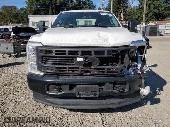 2024 Ford F-250 XL z VIN 1FT7W2BA6RED74420, wystawiony jako Copart lot #81666165 z przebiegiem 14 721 mil mil oraz Szkoda całkowita • Salvage title. Historia ofert i sprzedaży dostępna na DreamBid. Obrazek 5.