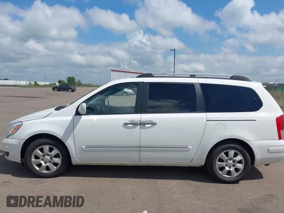 2007 Hyundai Entourage GLS с VIN KNDMC233576021234, выставлен на аукционе IAAI как лот 40228138 с пробегом 151 112 миль миль и . История ставок и продаж доступна на DreamBid. Изображение 14.