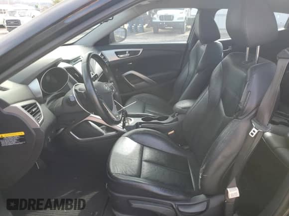 2015 Hyundai Veloster z VIN KMHTC6AD2FU220312, wystawiony jako Copart lot #65853685 z przebiegiem 46 683 mil mil oraz Szkoda całkowita • Salvage title. Historia ofert i sprzedaży dostępna na DreamBid. Obrazek 7.