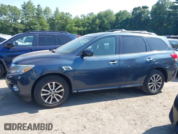 2016 Nissan Pathfinder Platinum with VIN 5N1AR2MM5GC602884, listed as a IAAI auction lot 42858173 with 170,888 mi miles and . Bid and sale history available at DreamBid. Image 14.