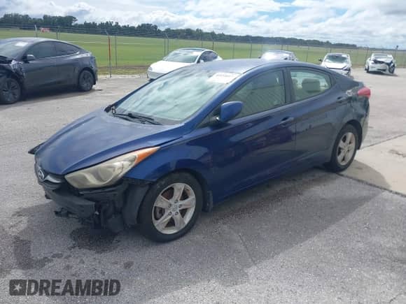 2013 Hyundai Elantra GLS with VIN KMHDH4AE4DU495986, listed as a IAAI auction lot 40154017 with 173,883 mi miles and . Bid and sale history available at DreamBid. Image 16.