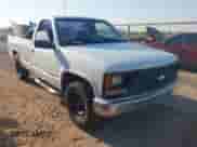 1998 Chevrolet Silverado 2500 z VIN 1GCGC24R8WZ188538, wystawiony jako IAAI lot #42532997 z przebiegiem 220 271 mil mil oraz . Historia ofert i sprzedaży dostępna na DreamBid. Obrazek 1.