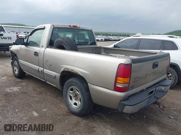 2002 Chevrolet Silverado 1500 Commercial с VIN 1GCEC14W92Z126065, выставлен на аукционе IAAI как лот 42122005 с пробегом 209 718 миль миль и . История ставок и продаж доступна на DreamBid. Изображение 3.