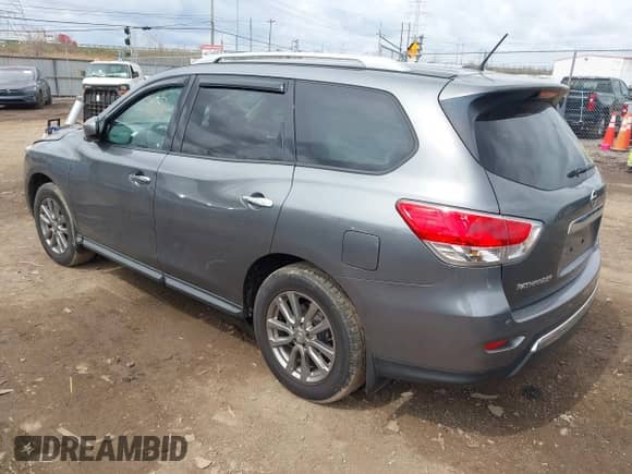 2016 Nissan Pathfinder Platinum with VIN 5N1AR2MM9GC641381, listed as a IAAI auction lot 41869911 with 166,127 mi miles and . Bid and sale history available at DreamBid. Image 3.