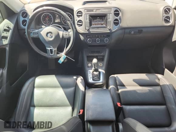 2016 Volkswagen Tiguan S z VIN WVGAV7AX0GW602944, wystawiony jako Copart lot #71832455 z przebiegiem 80 203 mil mil oraz Szkoda całkowita • Salvage title. Historia ofert i sprzedaży dostępna na DreamBid. Obrazek 8.