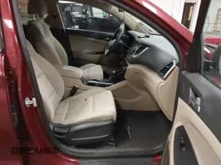 2016 Hyundai Tucson SE с VIN KM8J3CA41GU210748, выставлен на аукционе IAAI как лот 43505572 с пробегом 93 348 миль миль и . История ставок и продаж доступна на DreamBid. Изображение 5.