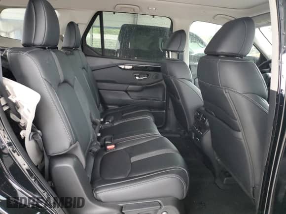 2025 Honda Pilot Touring с VIN 5FNYG1H74SB137761, выставлен на аукционе Copart как лот 70340305 с пробегом 946 миль миль и Списание • Salvage title. История ставок и продаж доступна на DreamBid. Изображение 11.