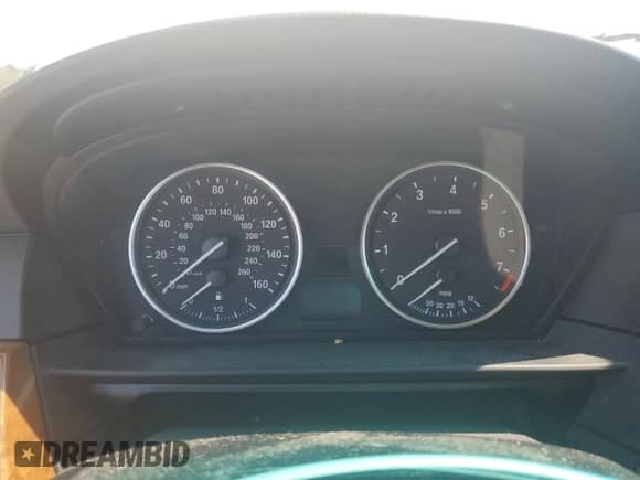 2009 BMW 5 Series 528i z VIN WBANU53559C122487, wystawiony jako Copart lot #69512515 z przebiegiem Nie podano mil oraz Szkoda całkowita • Salvage title. Historia ofert i sprzedaży dostępna na DreamBid. Obrazek 9.