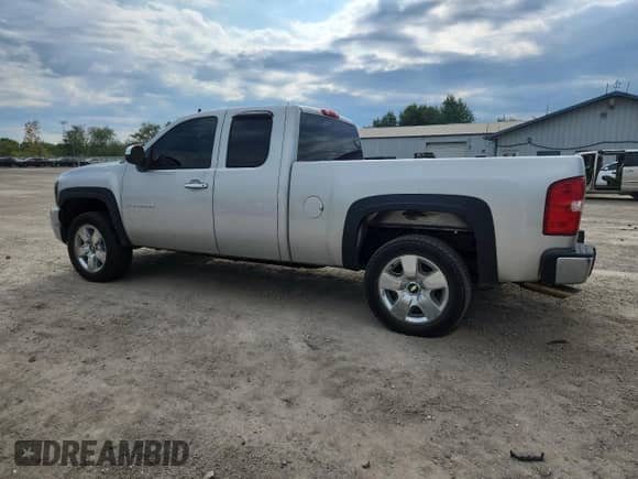 2010 Chevrolet Silverado 1500 LT с VIN 1GCSKSE36AZ154548, выставлен на аукционе Copart как лот 71238305 с пробегом 141 995 миль миль и Списание • Salvage title. История ставок и продаж доступна на DreamBid. Изображение 2.