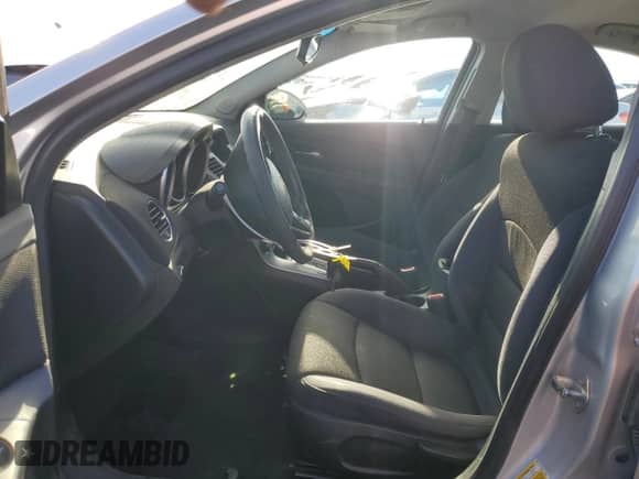 2015 Chevrolet Cruze LT with VIN 1G1PC5SB5F7142967, listed as a Copart auction lot 84522945 with 101,727 mi miles and Salvage title. Bid and sale history available at DreamBid. Image 7.