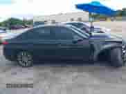 2016 BMW 3 Series 320i z VIN WBA8E1G53GNT35565, wystawiony jako IAAI lot #43063294 z przebiegiem 108 401 mil mil oraz . Historia ofert i sprzedaży dostępna na DreamBid. Obrazek 14.