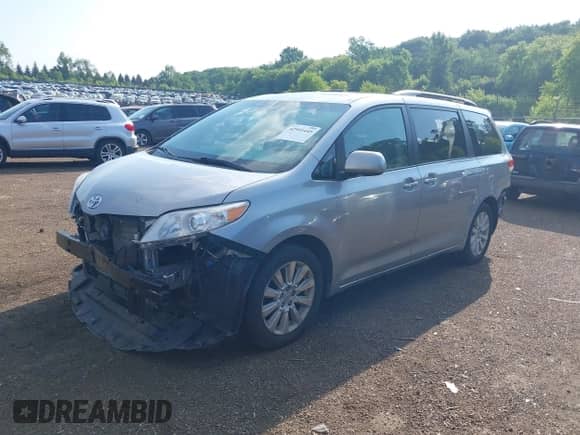 2012 Toyota Sienna XLE with VIN 5TDDK3DC0CS045751, listed as a IAAI auction lot 42591445 with 196,791 mi miles and . Bid and sale history available at DreamBid. Image 2.
