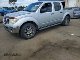 2011 Nissan Frontier Pro-4X with VIN 1N6AD0EV2BC427109, listed as a Copart auction lot 70246975 with 109,960 mi miles and Clean title. Bid and sale history available at DreamBid. Image 1.